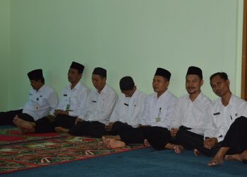 Mundakir : Keistimewaan Al-Qur'an Dan Puasa