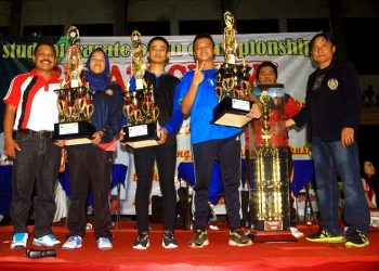 MI Matholiul Huda Raih Juara Umum III Student Karate Open Championship Bupati Cup VI Tahun 2017