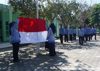 Doa Bersama dan Upacara MTsN 1 Pati untuk Indonesia