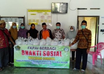 Kali Kedua, FKPAI Pati Bagikan Sembako Warga Terdampak Pandemi Virus Corona